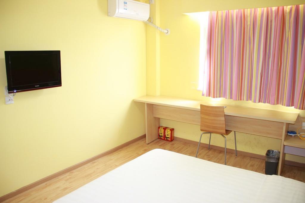 7Days Inn Qingdao Haiyunan Xinglong Road Exterior foto